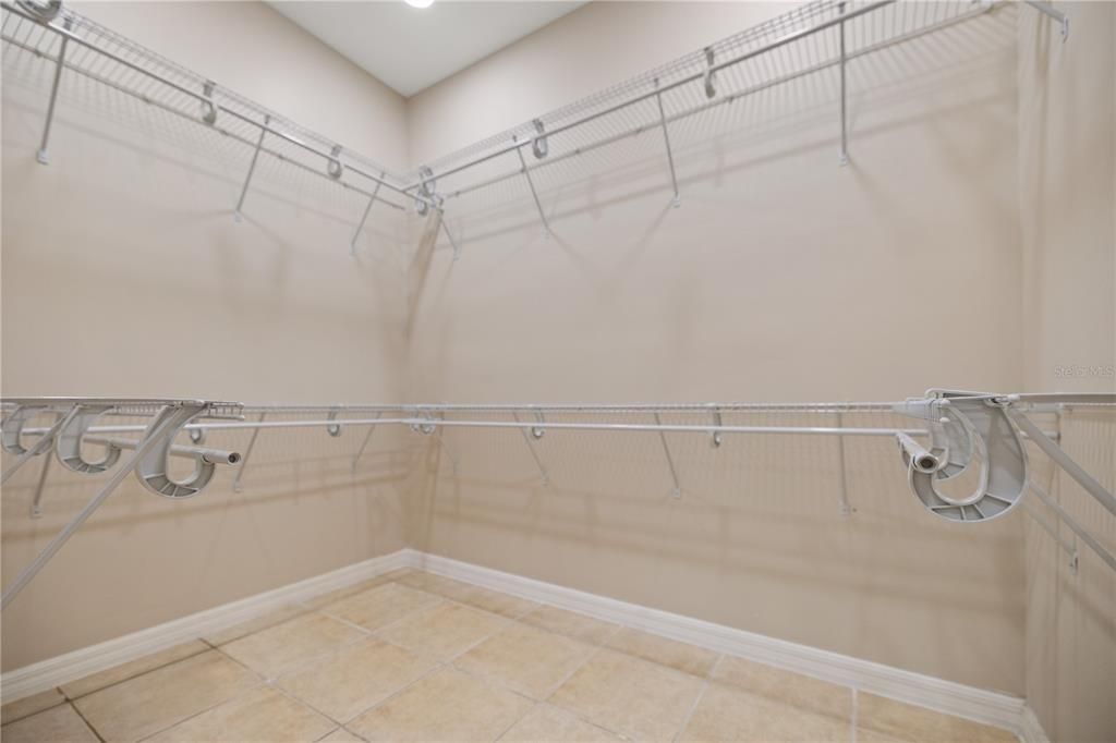 En Renta: $1,999 (2 camas, 2 baños, 1750 Pies cuadrados)