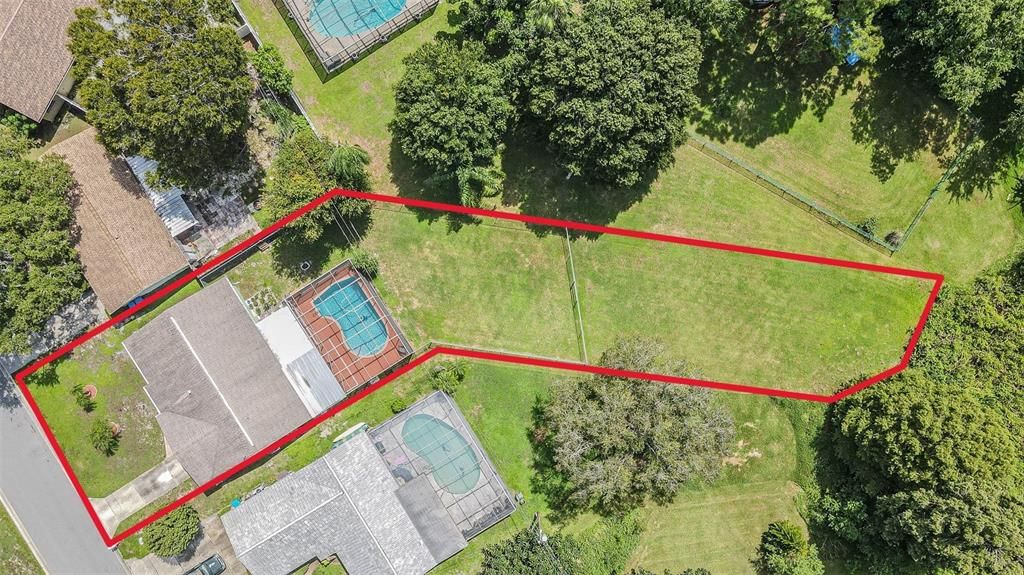 Activo con contrato: $450,000 (3 camas, 2 baños, 1394 Pies cuadrados)