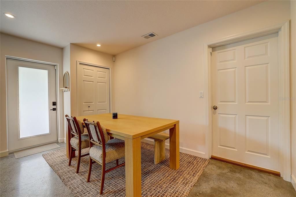 For Sale: $594,900 (3 beds, 3 baths, 1681 Square Feet)