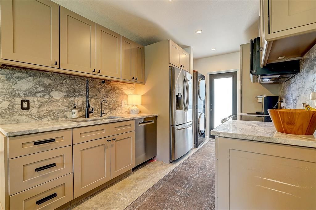 For Sale: $594,900 (3 beds, 3 baths, 1681 Square Feet)
