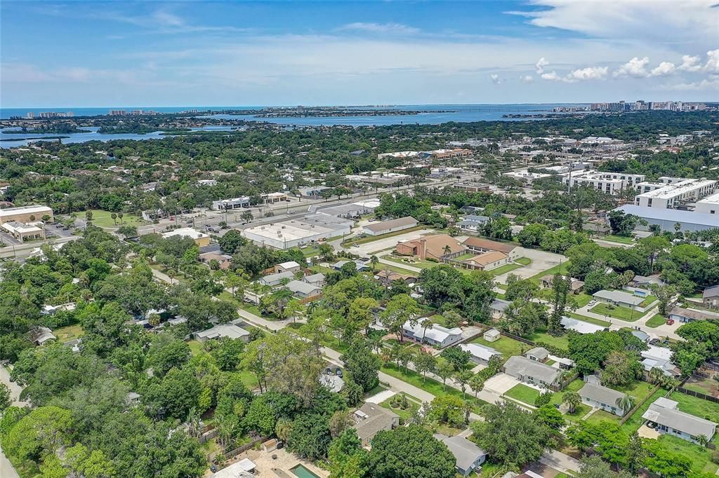 For Sale: $594,900 (3 beds, 3 baths, 1681 Square Feet)