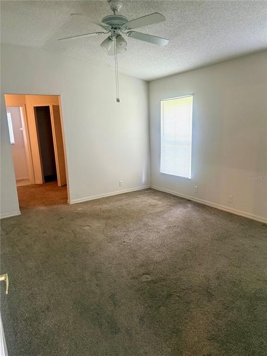 For Sale: $275,000 (3 beds, 2 baths, 1606 Square Feet)