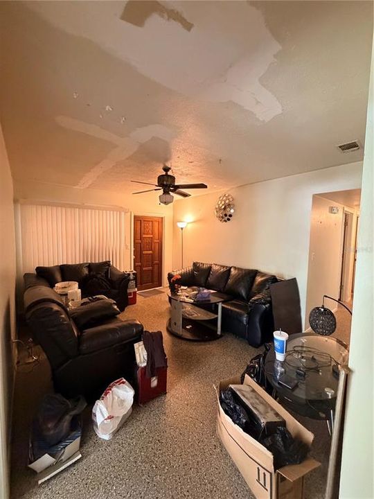 For Sale: $174,999 (3 beds, 1 baths, 840 Square Feet)