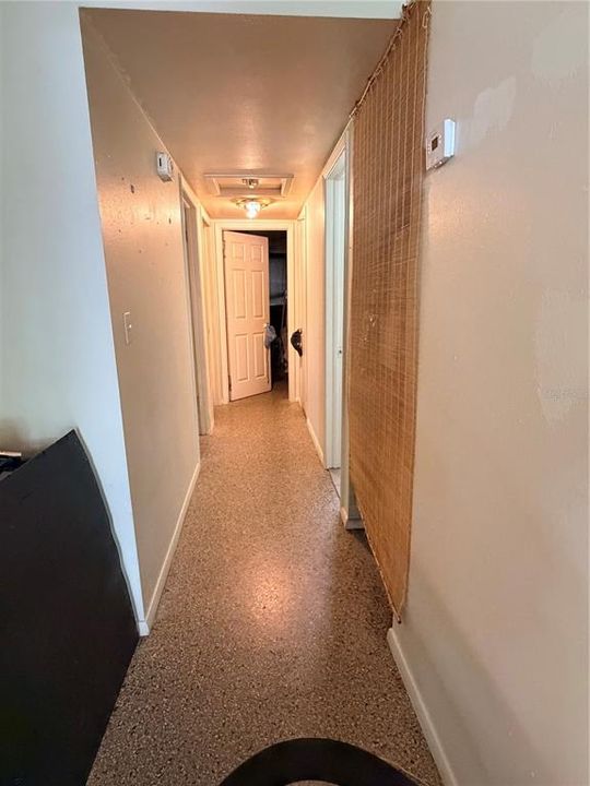 For Sale: $174,999 (3 beds, 1 baths, 840 Square Feet)