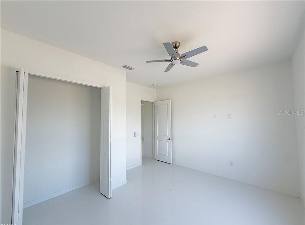 For Sale: $420,000 (4 beds, 3 baths, 1904 Square Feet)