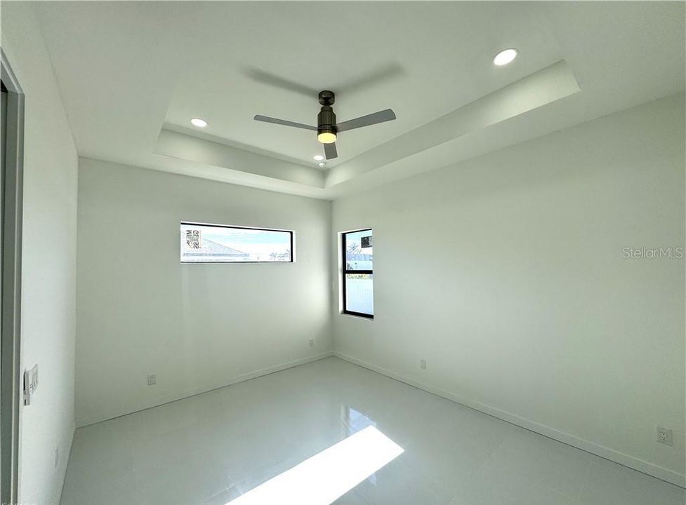 For Sale: $420,000 (4 beds, 3 baths, 1904 Square Feet)