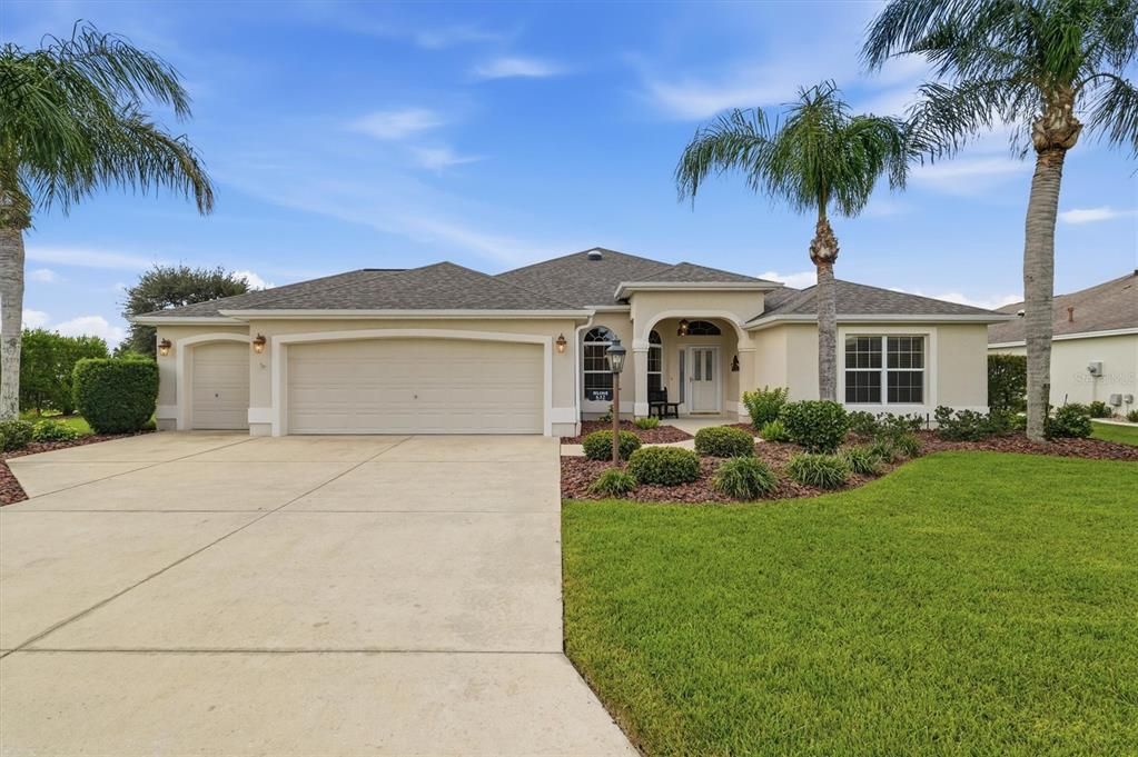 For Sale: $510,000 (3 beds, 2 baths, 2207 Square Feet)