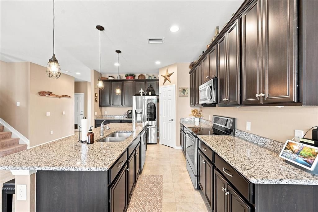 En Venta: $599,000 (4 camas, 2 baños, 2819 Pies cuadrados)