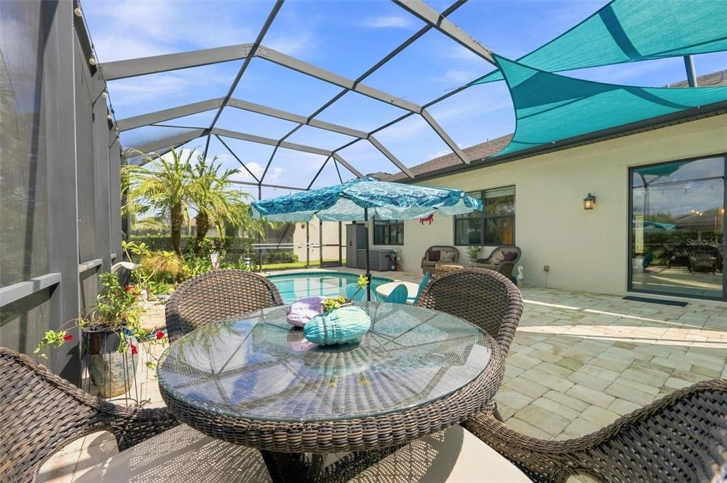 En Venta: $599,000 (4 camas, 2 baños, 2819 Pies cuadrados)