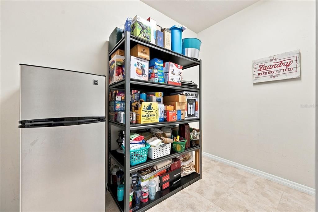 En Venta: $599,000 (4 camas, 2 baños, 2819 Pies cuadrados)