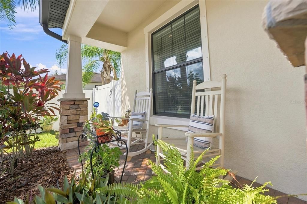 En Venta: $599,000 (4 camas, 2 baños, 2819 Pies cuadrados)