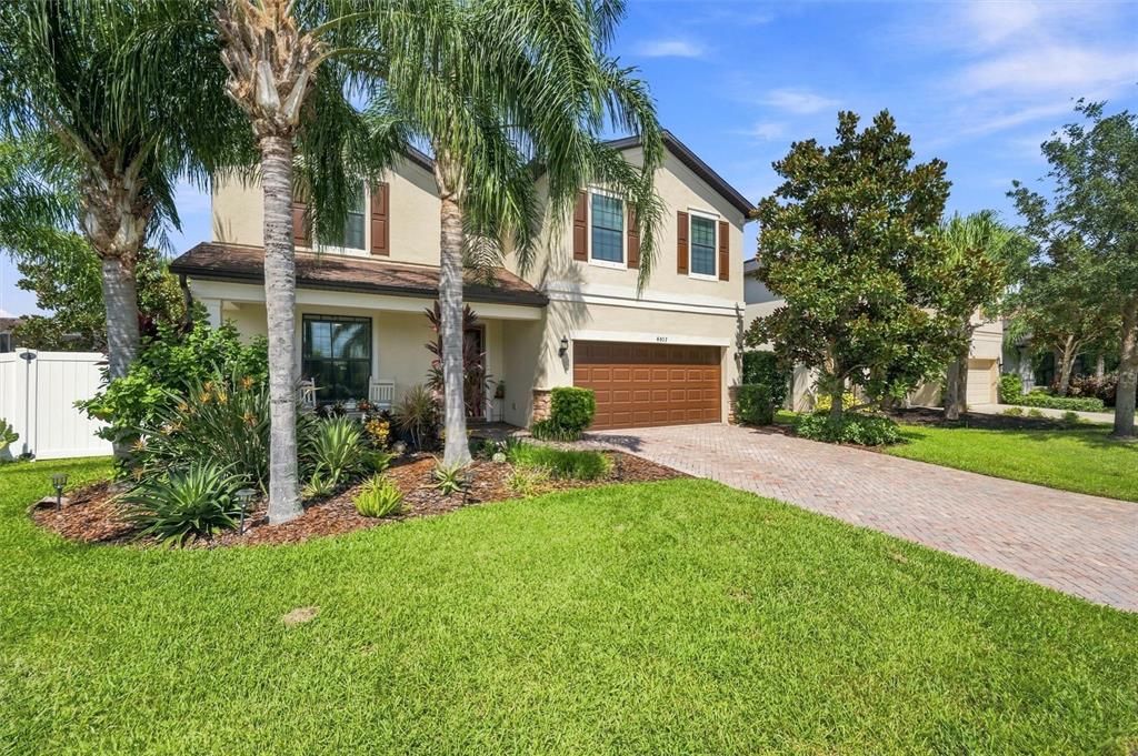 En Venta: $599,000 (4 camas, 2 baños, 2819 Pies cuadrados)