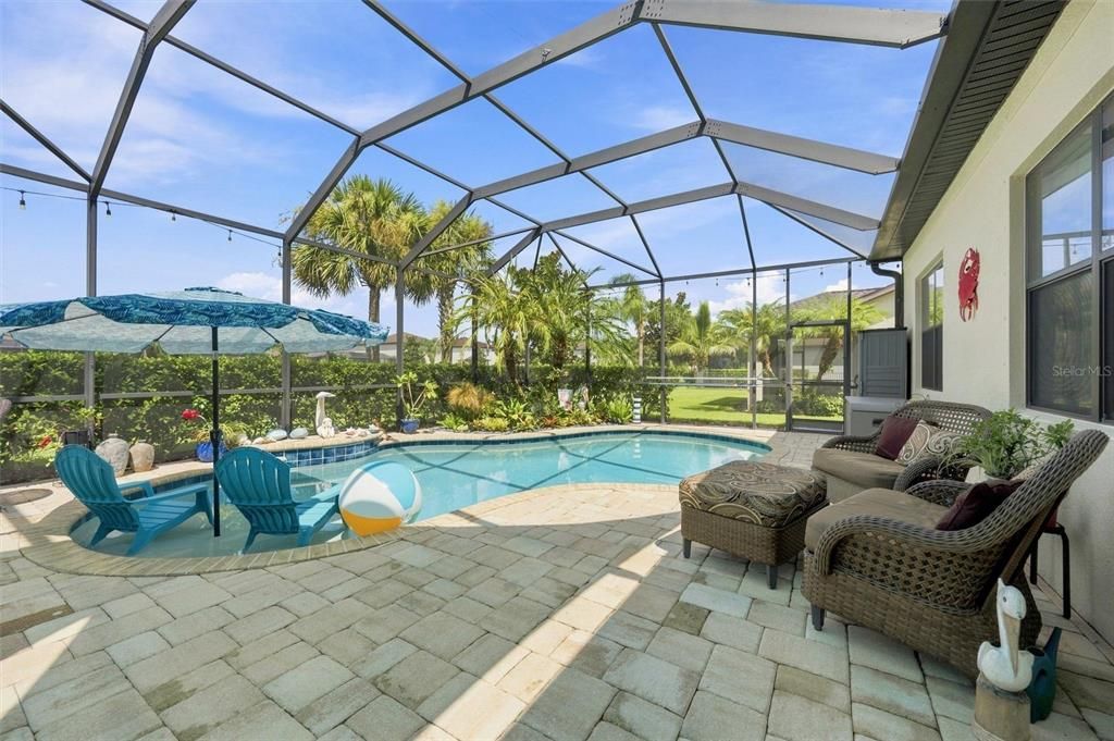 En Venta: $599,000 (4 camas, 2 baños, 2819 Pies cuadrados)