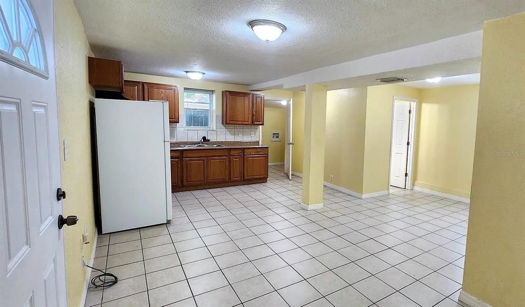 В аренду: $1,550 (2 спален, 1 ванн, 850 Квадратных фут)