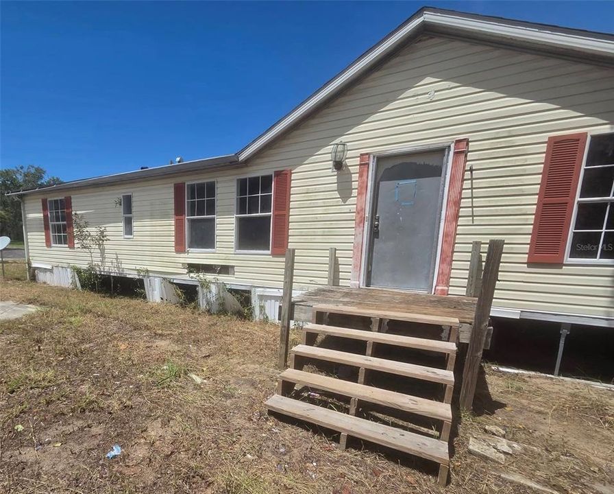 For Sale: $185,000 (5 beds, 2 baths, 2280 Square Feet)