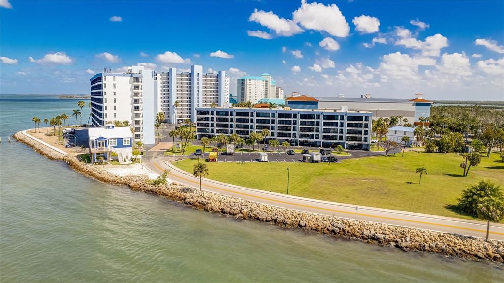 En Venta: $434,900 (2 camas, 2 baños, 1167 Pies cuadrados)