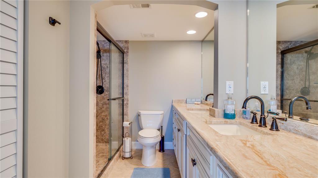 En Venta: $434,900 (2 camas, 2 baños, 1167 Pies cuadrados)