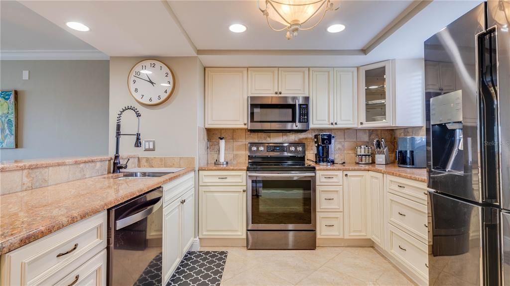 En Venta: $434,900 (2 camas, 2 baños, 1167 Pies cuadrados)