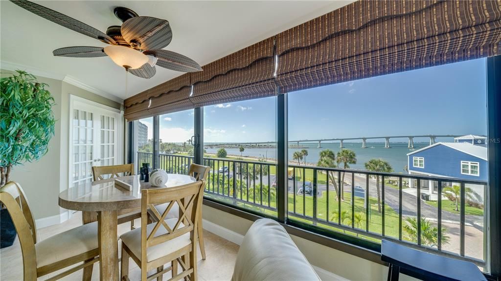 En Venta: $434,900 (2 camas, 2 baños, 1167 Pies cuadrados)