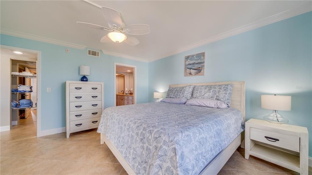 En Venta: $434,900 (2 camas, 2 baños, 1167 Pies cuadrados)