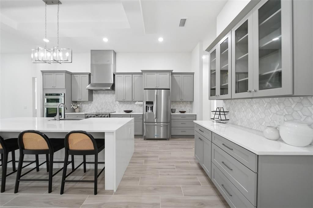 For Sale: $795,000 (4 beds, 3 baths, 2642 Square Feet)