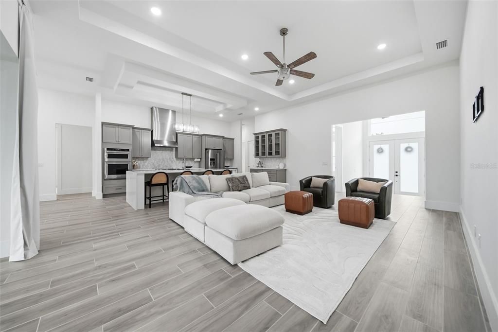 For Sale: $795,000 (4 beds, 3 baths, 2642 Square Feet)