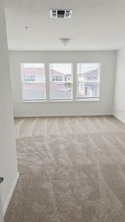 For Rent: $2,800 (4 beds, 3 baths, 1847 Square Feet)