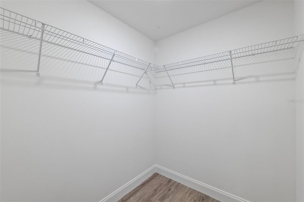 For Rent: $2,900 (3 beds, 2 baths, 1609 Square Feet)