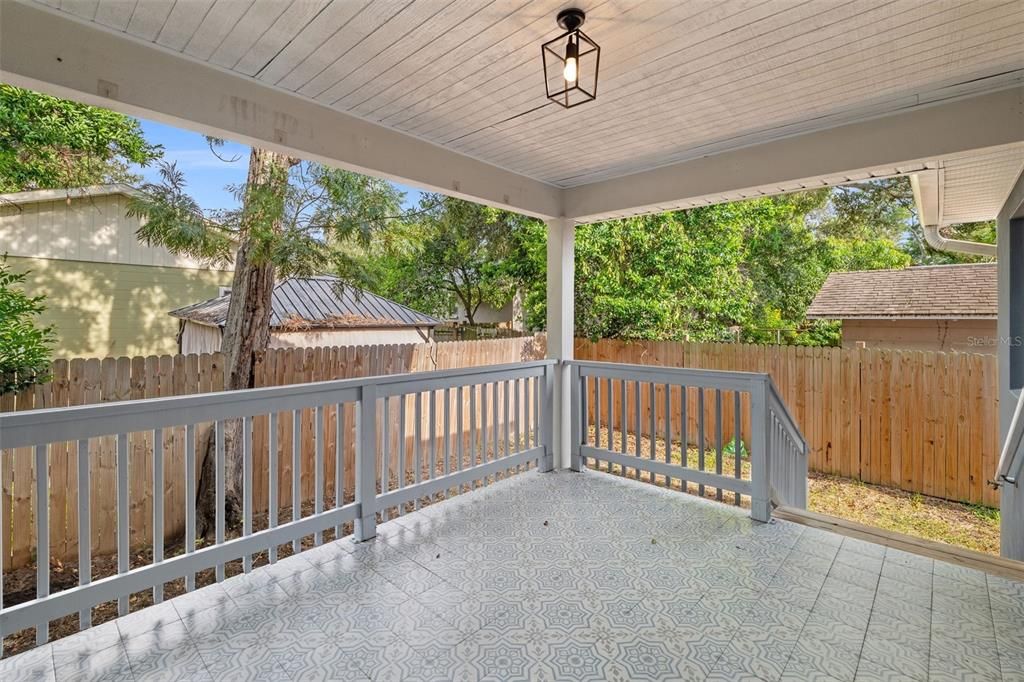 For Rent: $2,900 (3 beds, 2 baths, 1609 Square Feet)