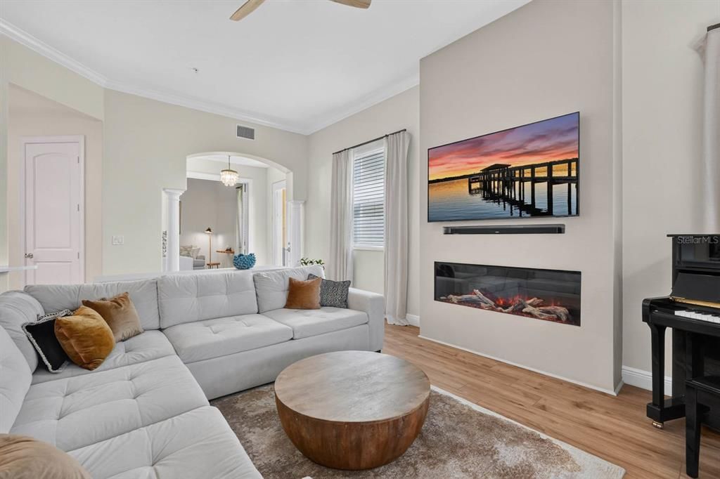 Active With Contract: $600,000 (3 beds, 2 baths, 2014 Square Feet)