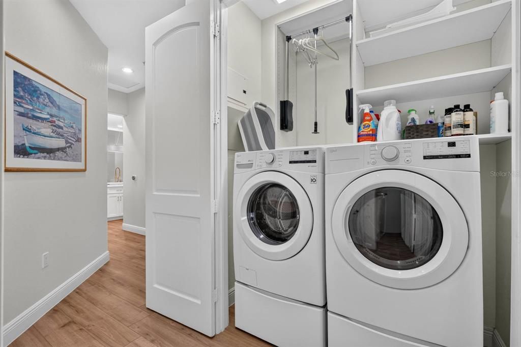 Active With Contract: $600,000 (3 beds, 2 baths, 2014 Square Feet)