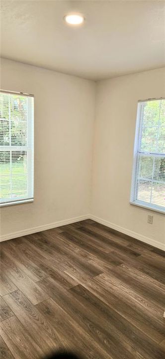 For Rent: $1,575 (2 beds, 1 baths, 716 Square Feet)