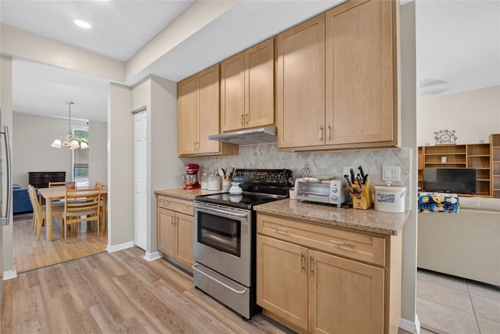 En Venta: $499,000 (3 camas, 2 baños, 2456 Pies cuadrados)