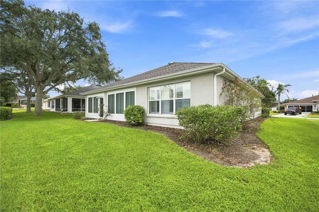 For Sale: $299,000 (2 beds, 2 baths, 1720 Square Feet)