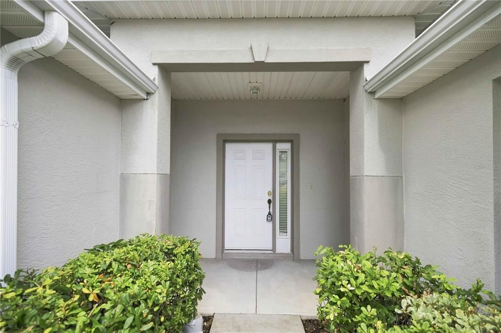 For Sale: $299,000 (2 beds, 2 baths, 1720 Square Feet)