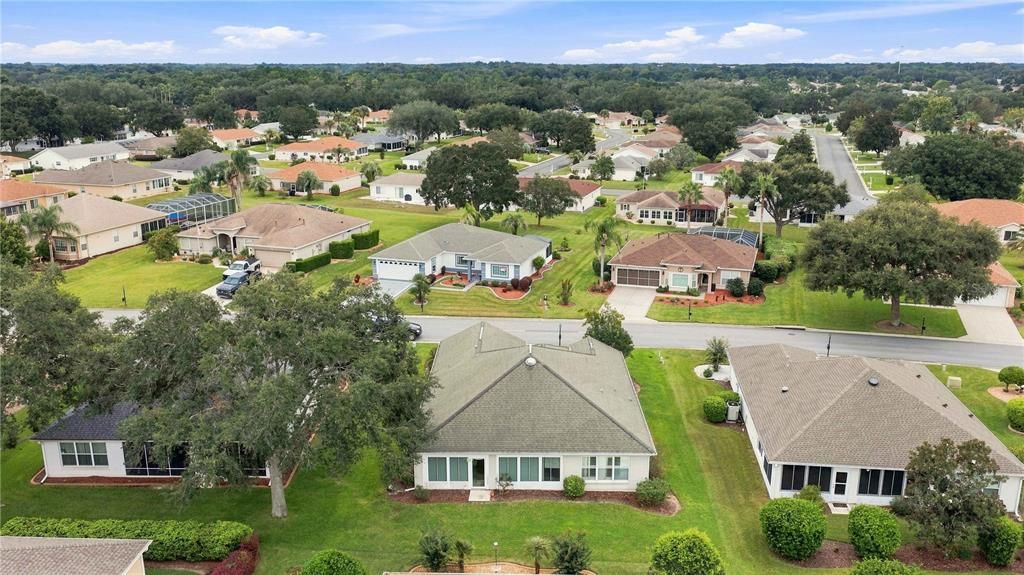 For Sale: $299,000 (2 beds, 2 baths, 1720 Square Feet)