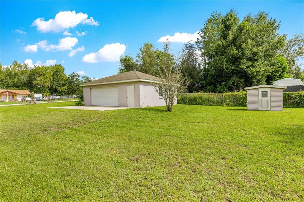 For Sale: $297,500 (2 beds, 2 baths, 1104 Square Feet)