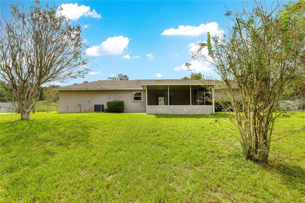 For Sale: $297,500 (2 beds, 2 baths, 1104 Square Feet)