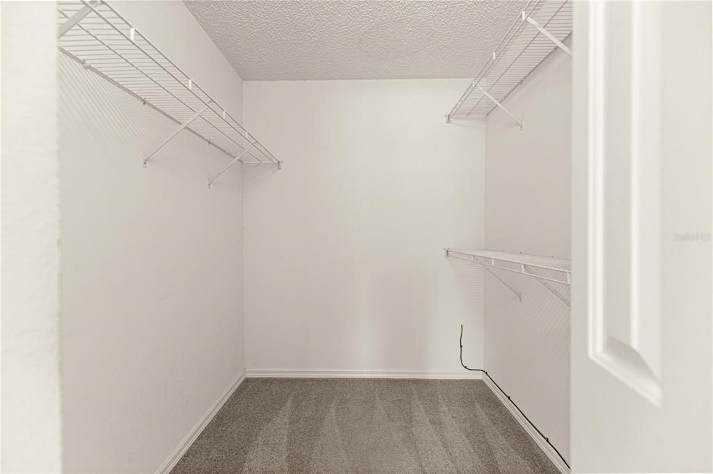 For Sale: $297,500 (2 beds, 2 baths, 1104 Square Feet)