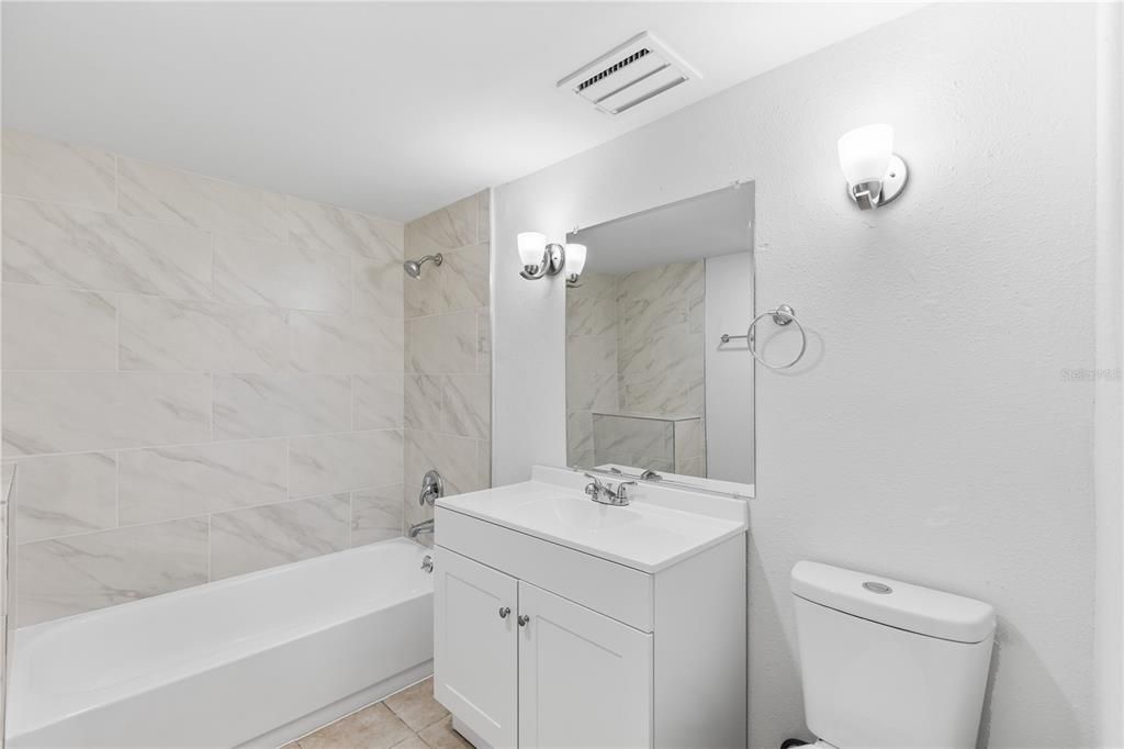 Active With Contract: $234,900 (3 beds, 2 baths, 1524 Square Feet)
