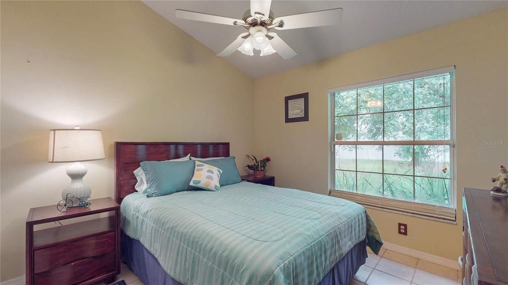For Sale: $345,000 (3 beds, 2 baths, 1678 Square Feet)