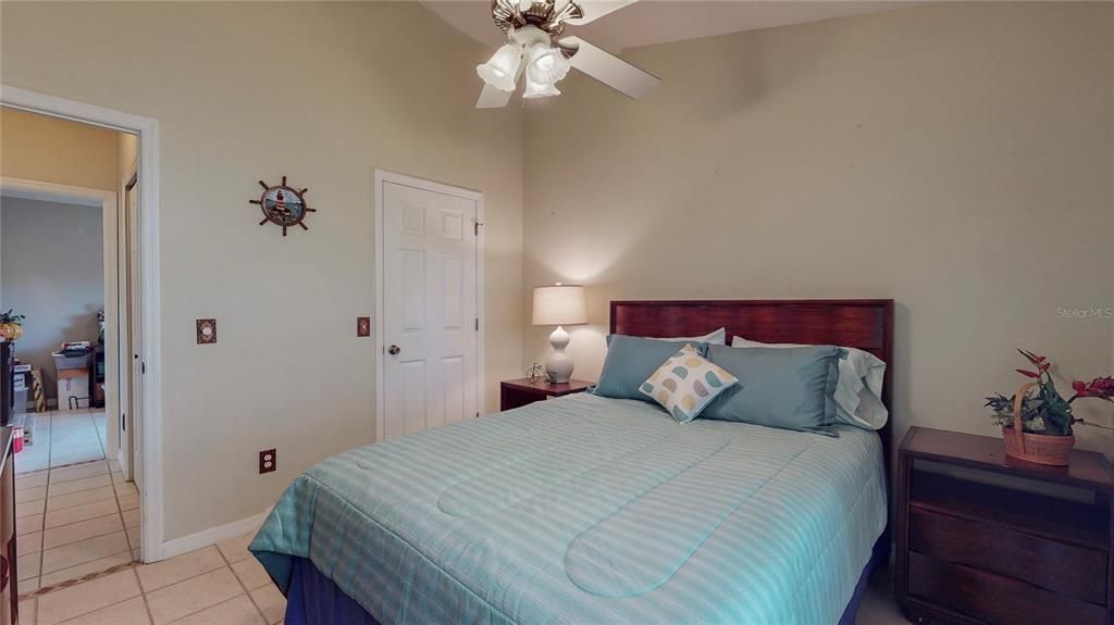 For Sale: $345,000 (3 beds, 2 baths, 1678 Square Feet)