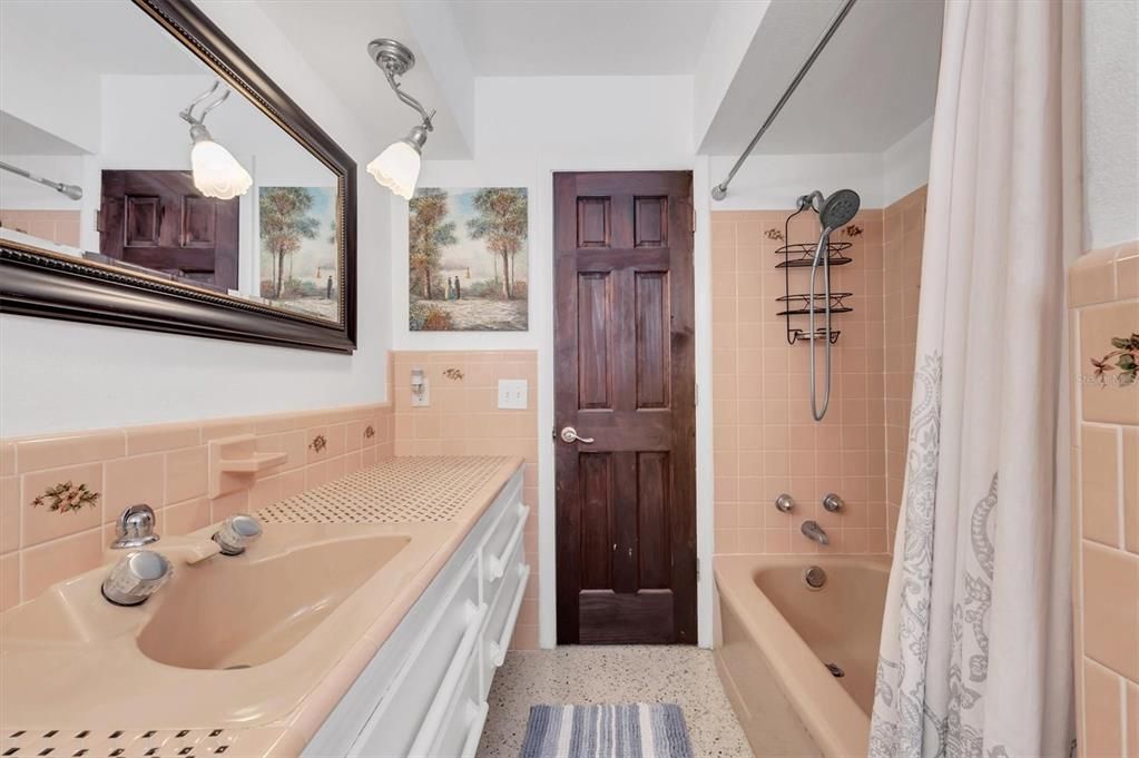 En Renta: $2,500 (2 camas, 2 baños, 1707 Pies cuadrados)