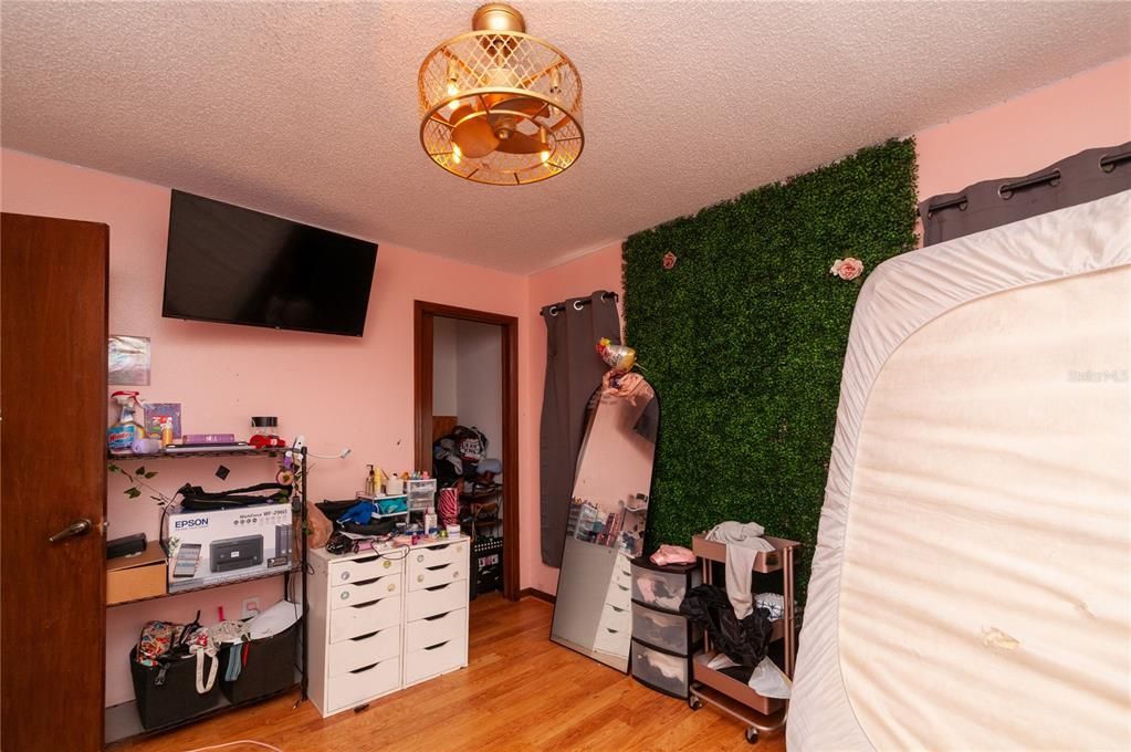 For Sale: $600,000 (4 beds, 2 baths, 2450 Square Feet)