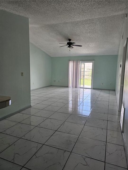 For Rent: $1,850 (3 beds, 2 baths, 1329 Square Feet)