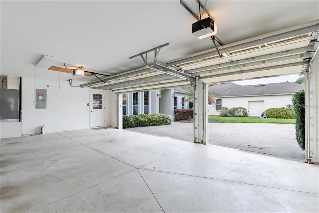 For Sale: $499,000 (3 beds, 2 baths, 1908 Square Feet)
