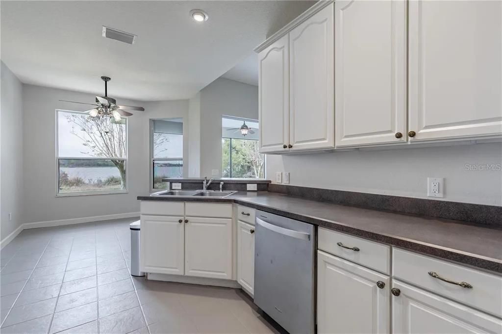 For Sale: $499,000 (3 beds, 2 baths, 1908 Square Feet)