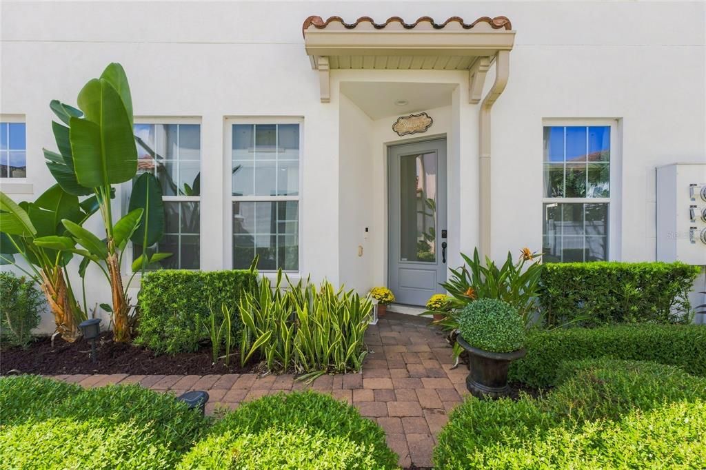 En Venta: $425,000 (3 camas, 2 baños, 2105 Pies cuadrados)