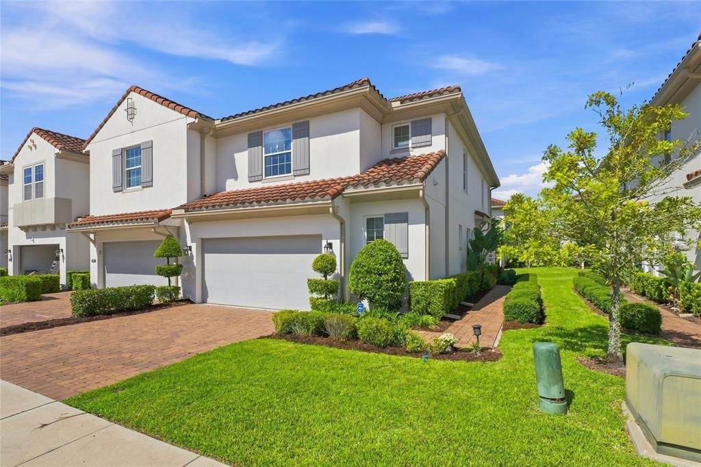 En Venta: $425,000 (3 camas, 2 baños, 2105 Pies cuadrados)