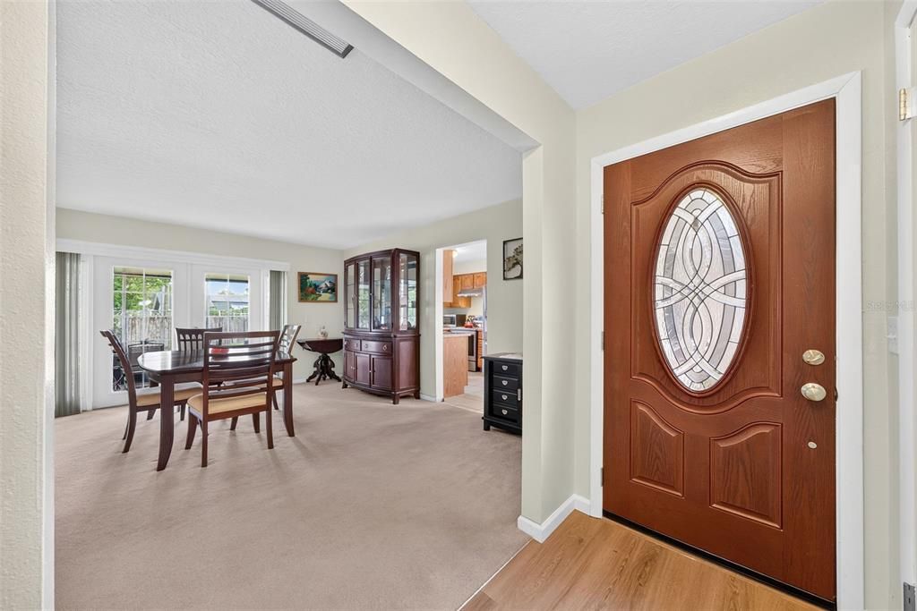 For Sale: $375,000 (4 beds, 2 baths, 1509 Square Feet)